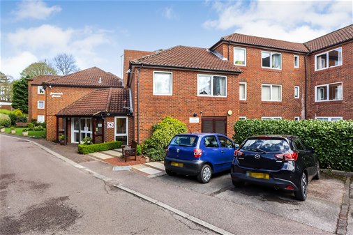 Roundwood Lane, Harpenden, AL5 3RA